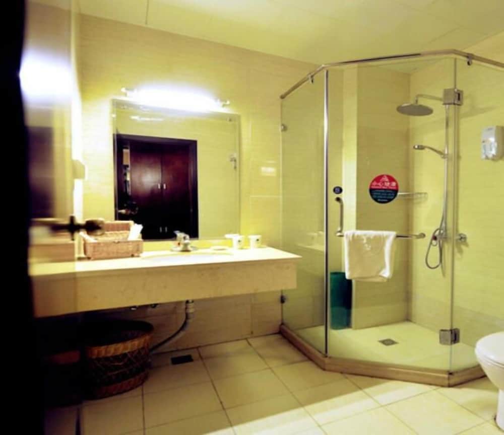 Фото GreenTree Inn ShangHai ZhongShan HuTai Business Hotel