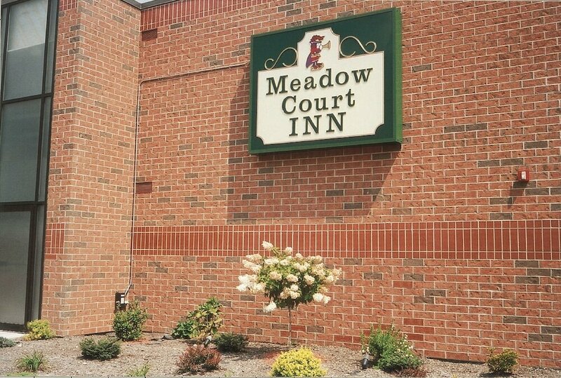 Гостиница Meadow Court Inn