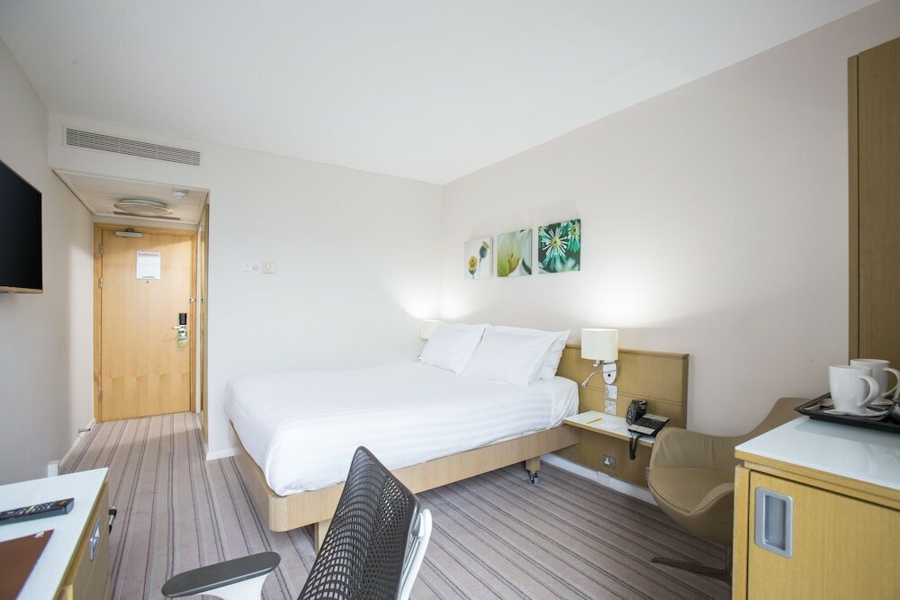 Фото Hilton Garden Inn Glasgow City Centre