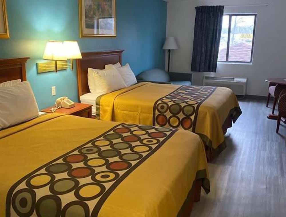 Фото Americas Best Value Inn West Frankfort