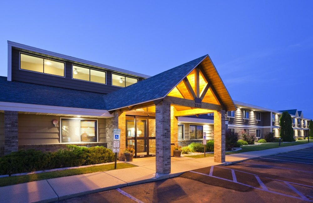 Фото AmericInn by Wyndham Bismarck