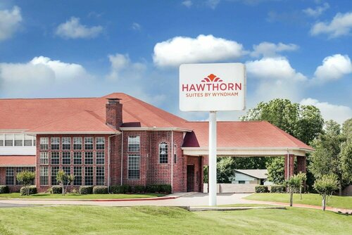 Гостиница Hawthorn Suites by Wyndham Irving Dfw South в Ирвинге