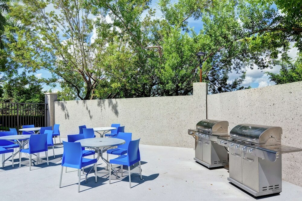 Фото Home2 Suites by Hilton Miramar Ft. Lauderdale