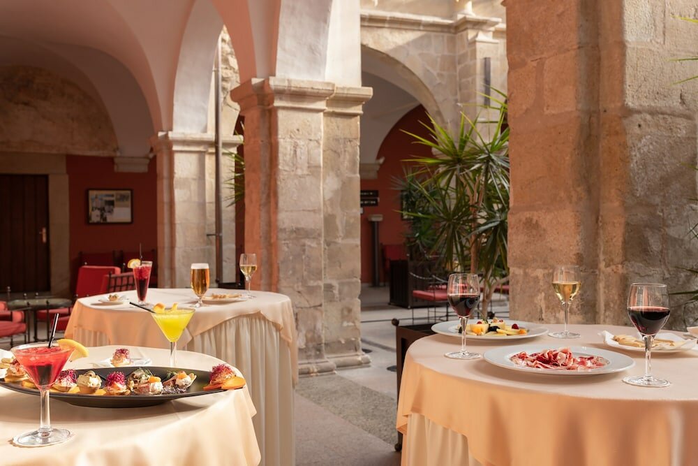 Фото Hotel Izan Trujillo