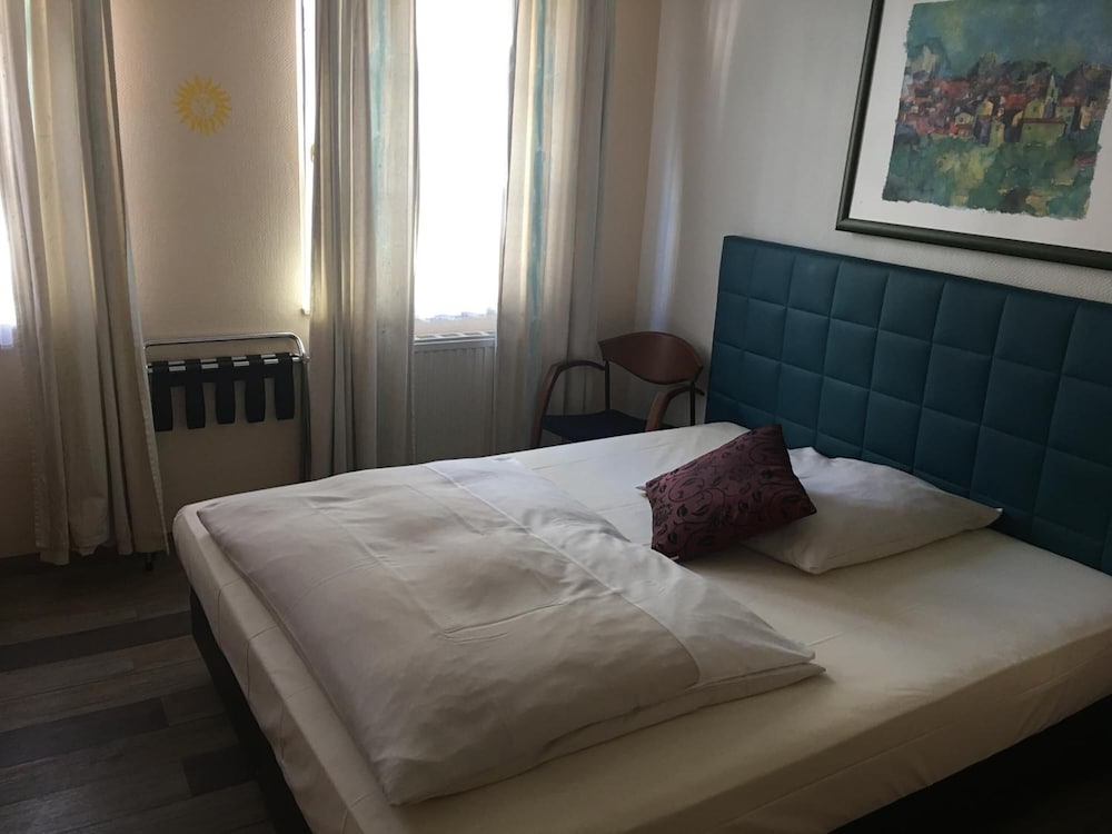 Фото Hotel Alt Düsseldorf