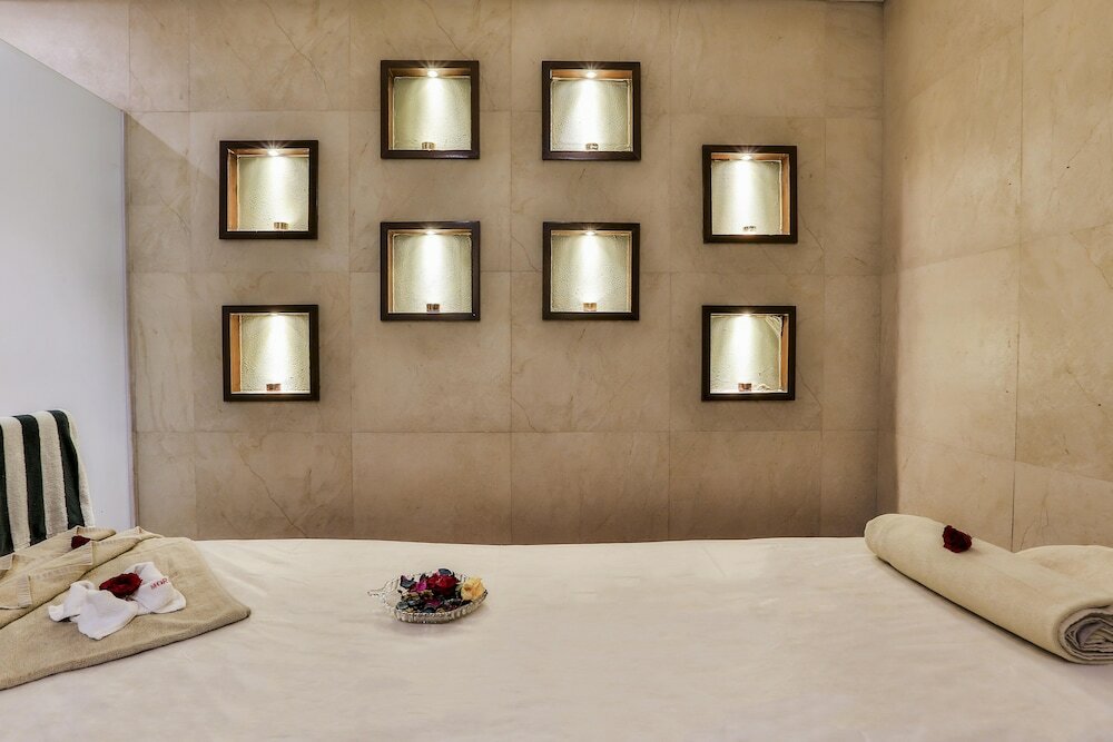 Фото Sun N Sand Hotel Mumbai