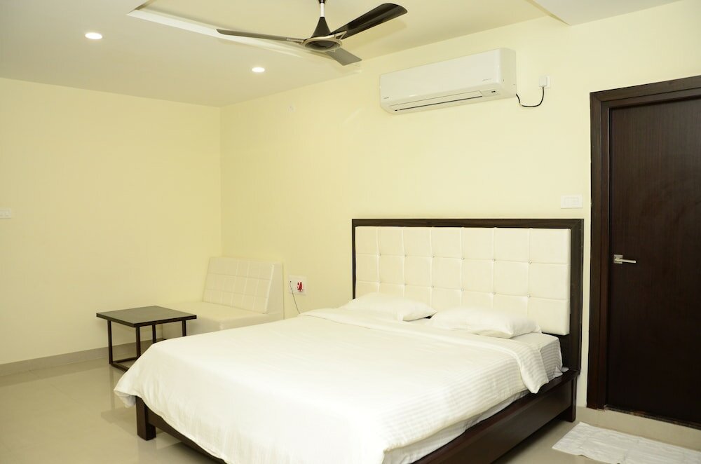 Фото Hotel Palla's Pride