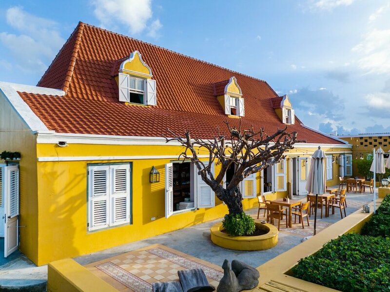 Гостиница Plantation Jan Thiel Lodge