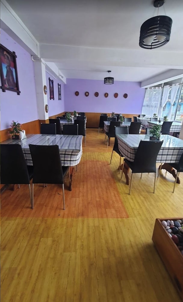 Фото Hotel Tawang Regency