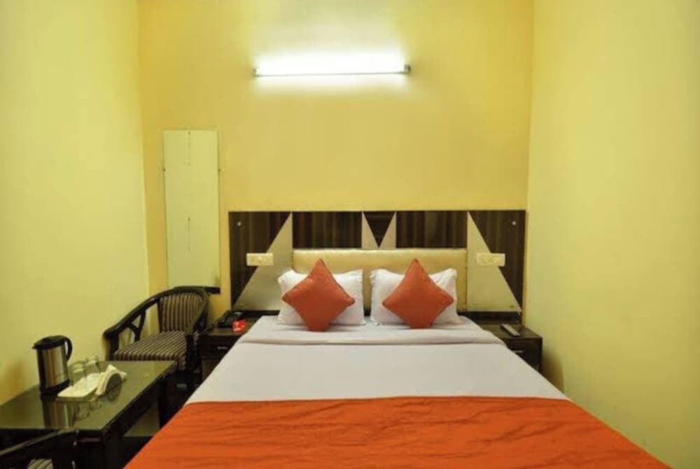 Фото Goroomgo New Grand Residency Chandigarh