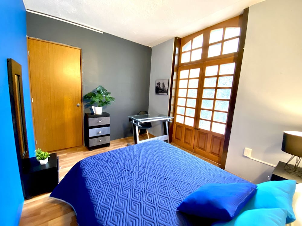 Фото Roomies hostel Cibeles