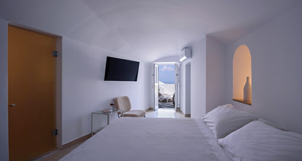 Фото Elia Family Suites