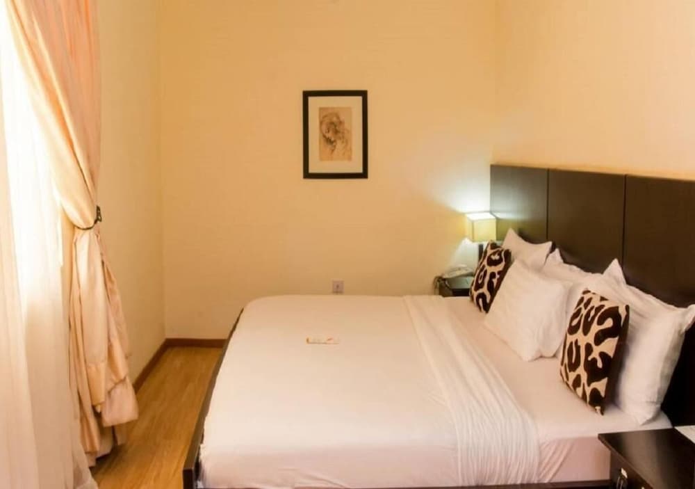 Фото Apartments & Hotels by Qualer Jos