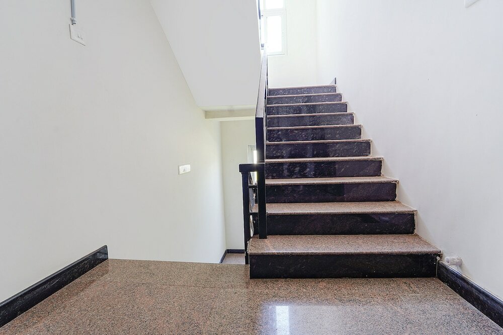 Фото Fabhotel Snow Drop