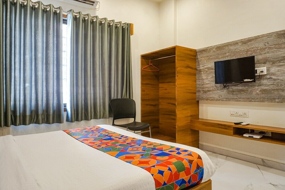 Фото Fabhotel Sai Sunandan