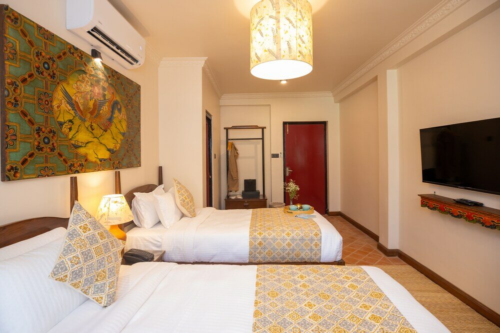Фото Swarga Heritage Hotel