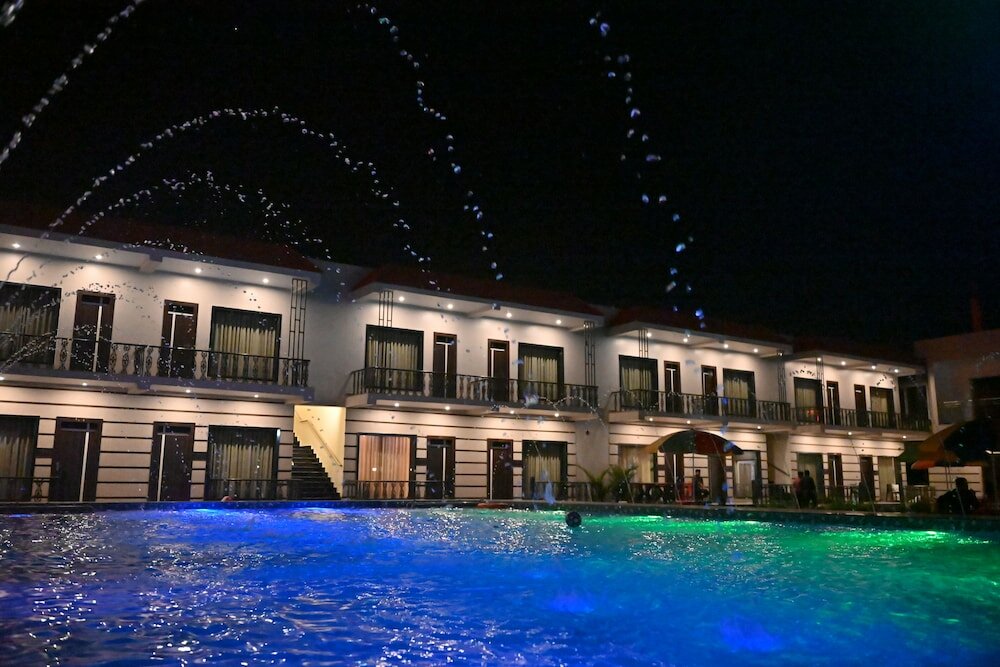 Фото отеля 2