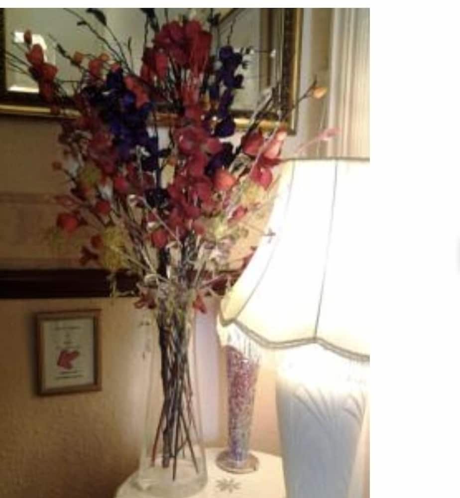 Фото Windsor House Hotel