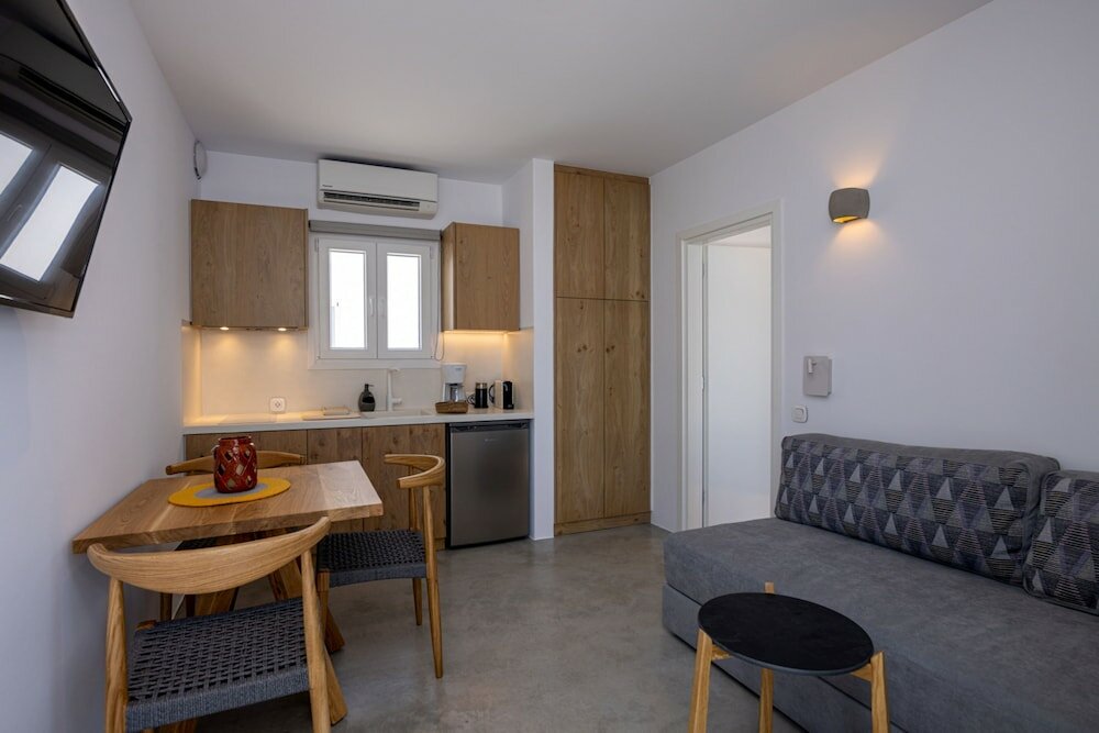 Фото White Holidays Project