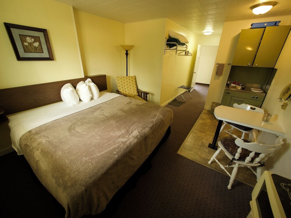 Фото Creston Valley Motel