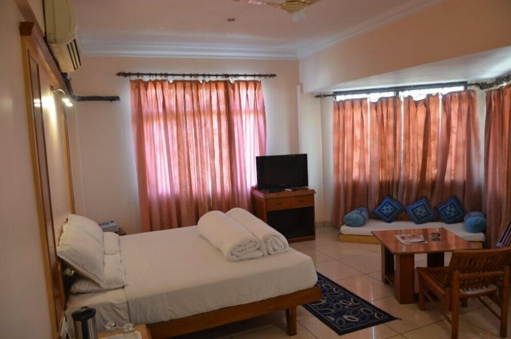 Фото Hotel Grand Riviera