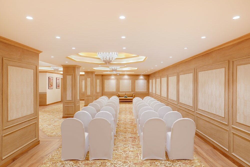 Фото Lemon Tree Hotel Bhopal