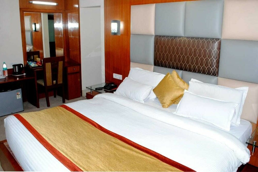 Фото Hotel Ambarish