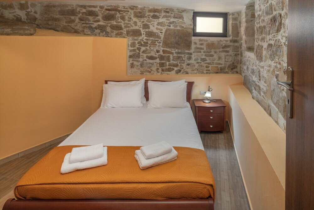 Фото Draganigo Luxury Stone Houses