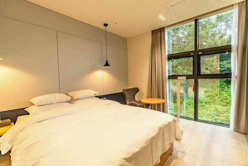 Гостиница Lagobaum Hotel в Сечжоне
