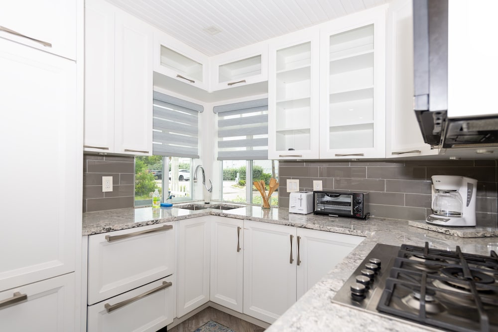 Фото Tropic Isle Boutique Hotel