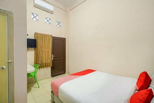 Гостиница Super Oyo 3389 Sonya Homestay Syariah в Тебингтинги
