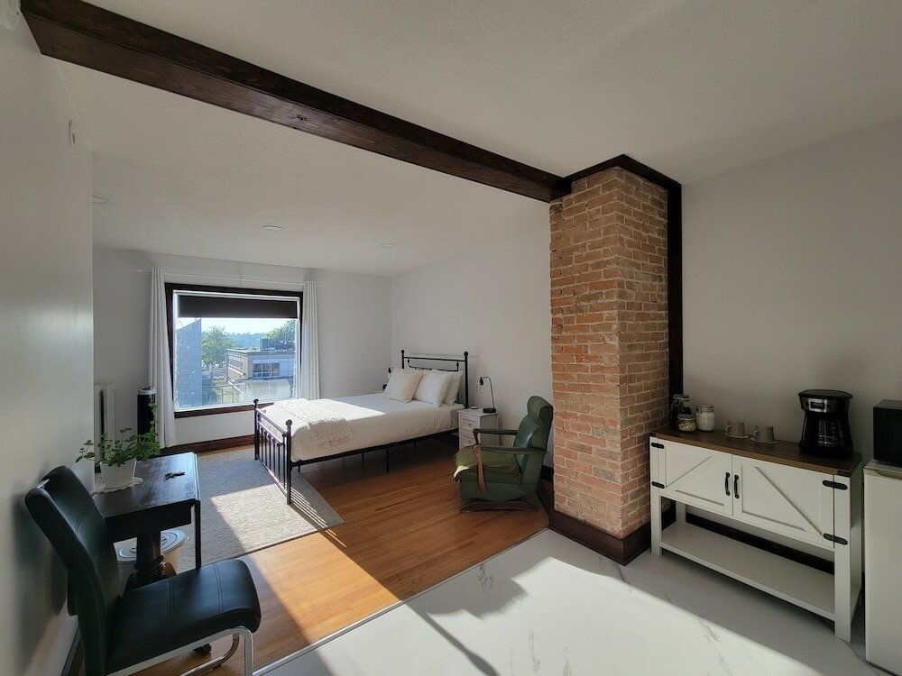 Фото Stone House Kenora