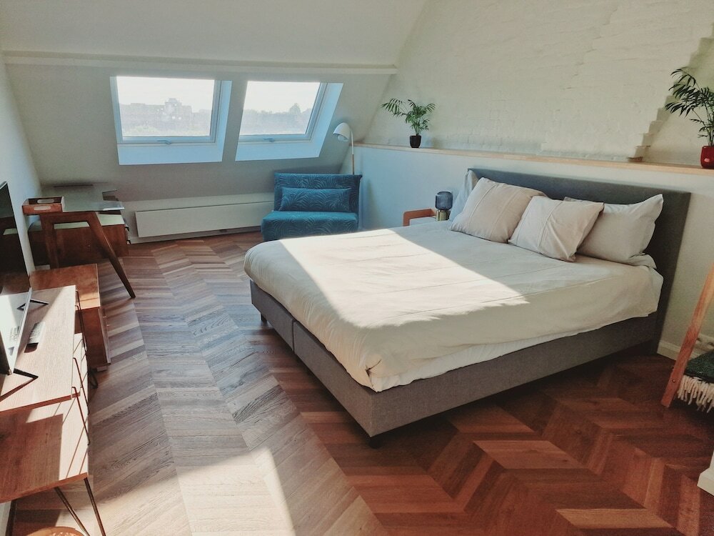 Фото Zennon Rooms