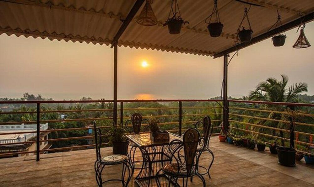 Фото FabExpress The Voyage, Morjim