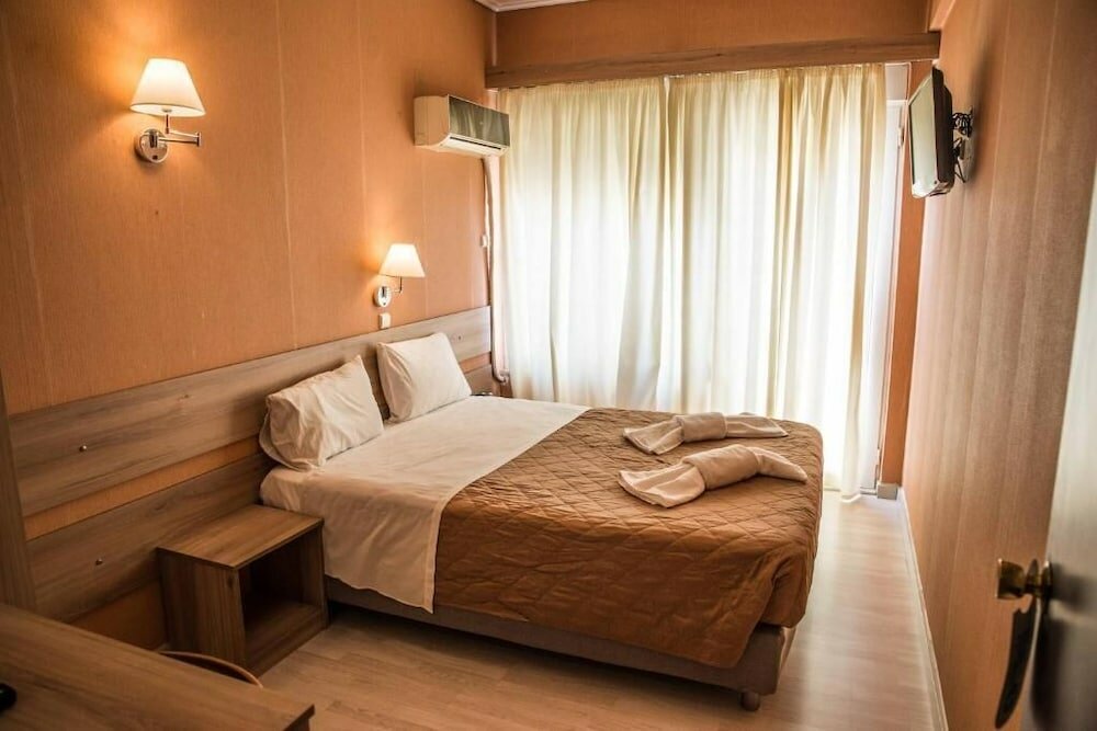 Фото John's Hotel