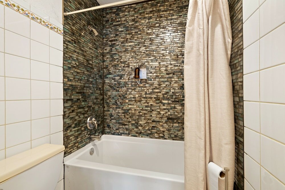 Фото Qupqugiaq Inn