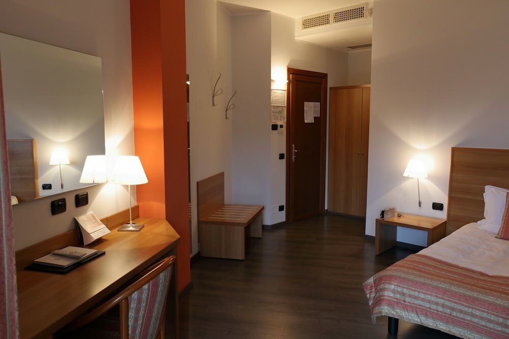 Фото Hotel Romanisio
