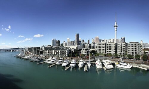 Гостиница Sofitel Auckland Viaduct Harbour в Окленде