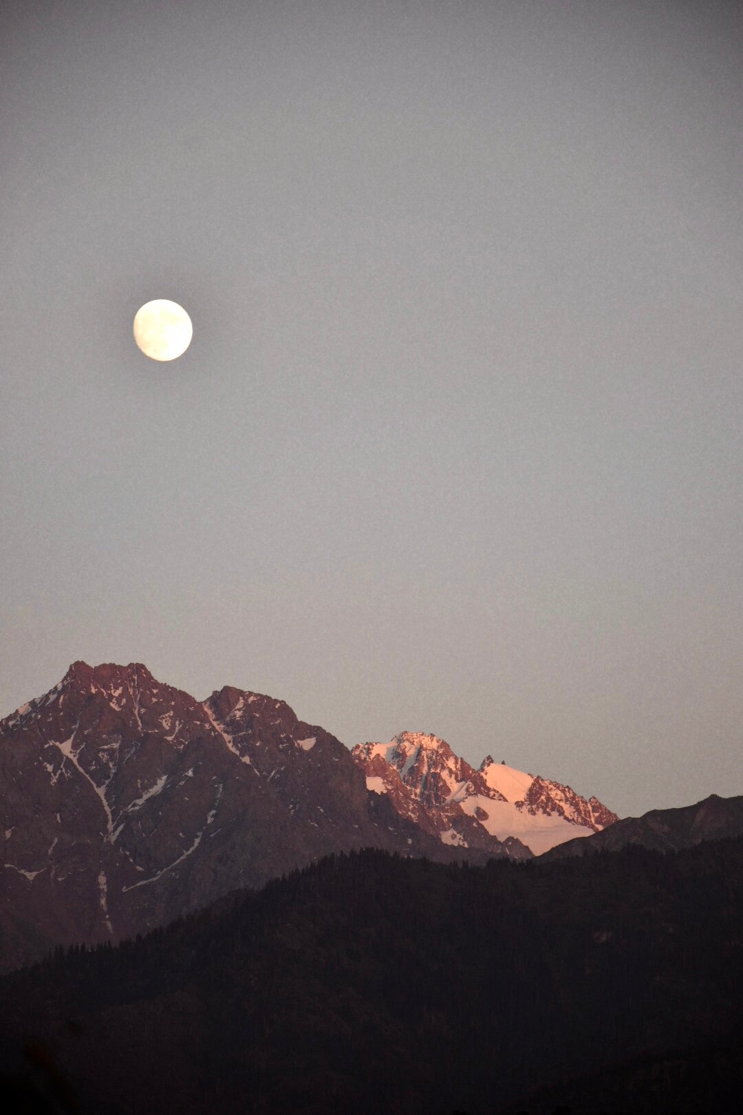 Фото Kok Tobe Village