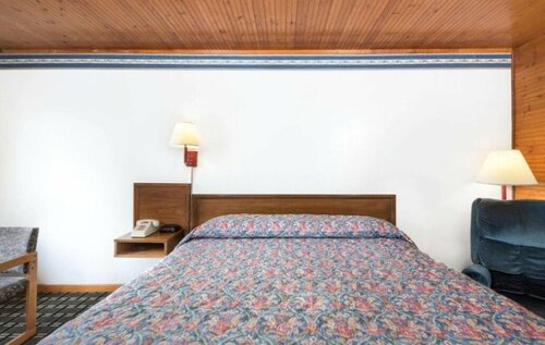 Гостиница Post Oak Inn в Браунвуде