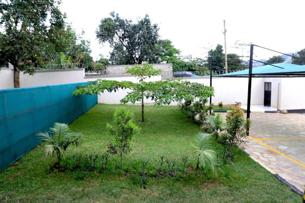 Фото O'Jays Motel