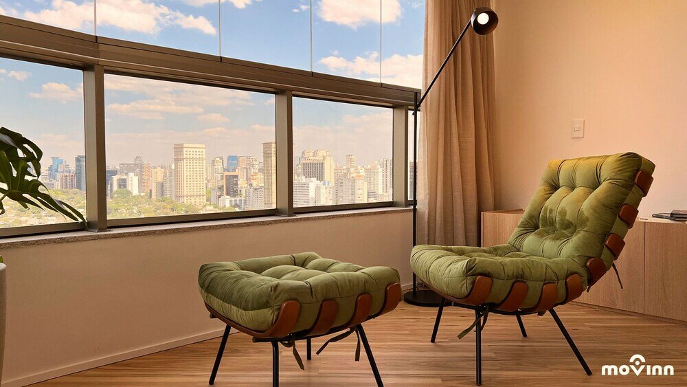 Фото White by Movinn