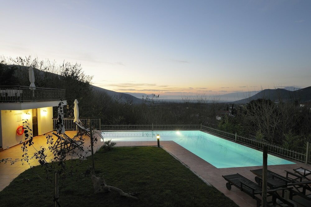 Фото Jennifer Home Hotel