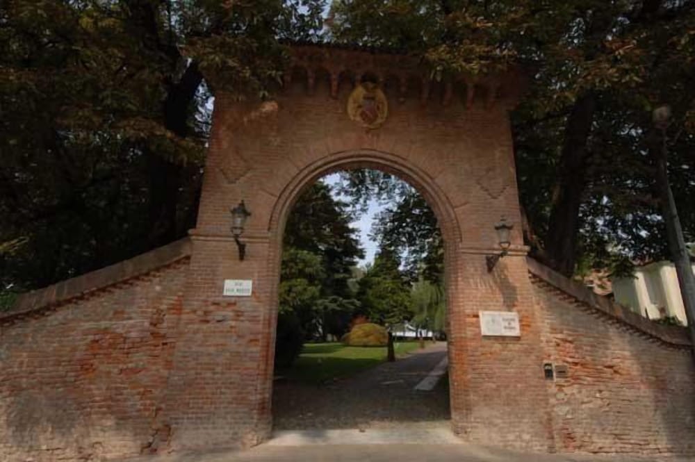 Фото Relais del Castello di Oviglio