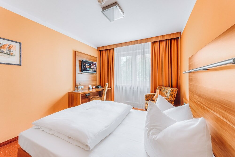 Фото Hotel Isartor