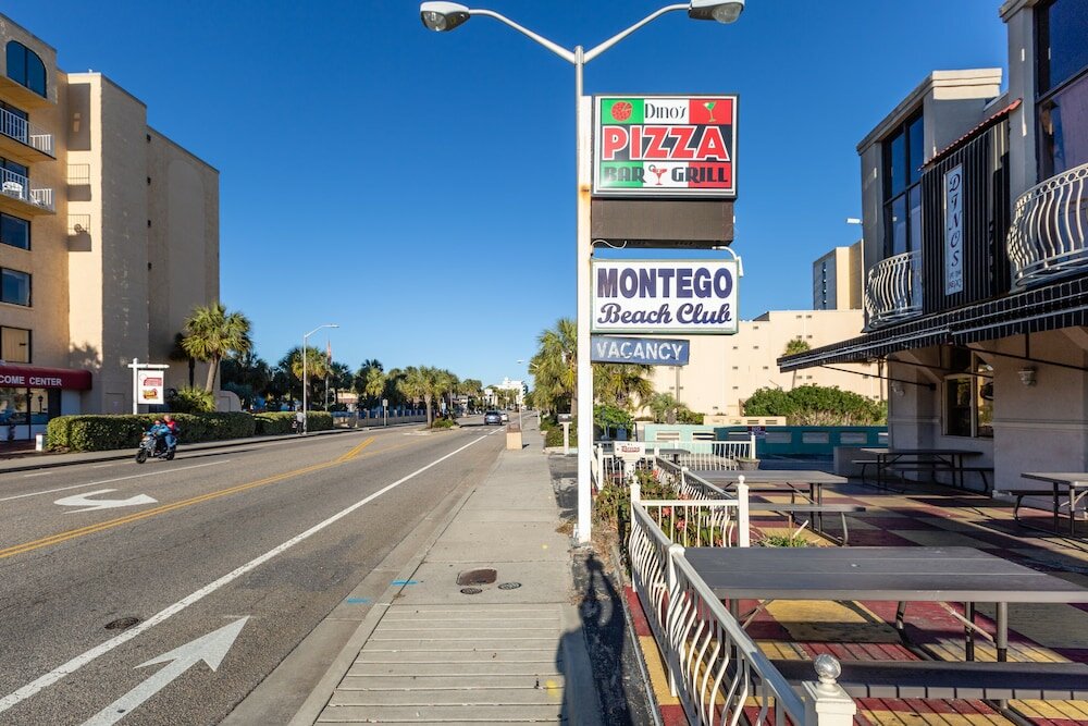 Фото Beach Club at Montego Inn