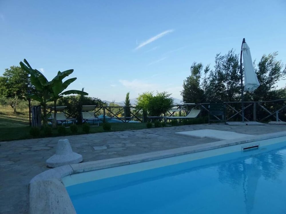 Фото Agriturismo Monte Petreto