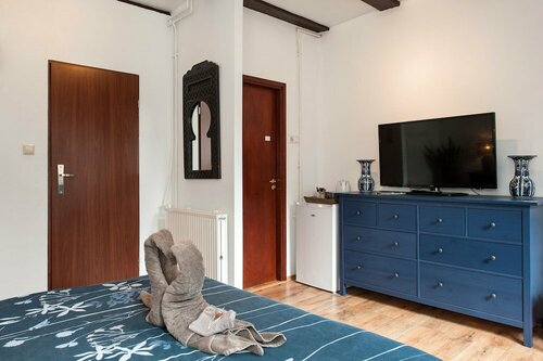 Внешний вид отеля Crown Guesthouse Amsterdam в Амстердаме, фото 4