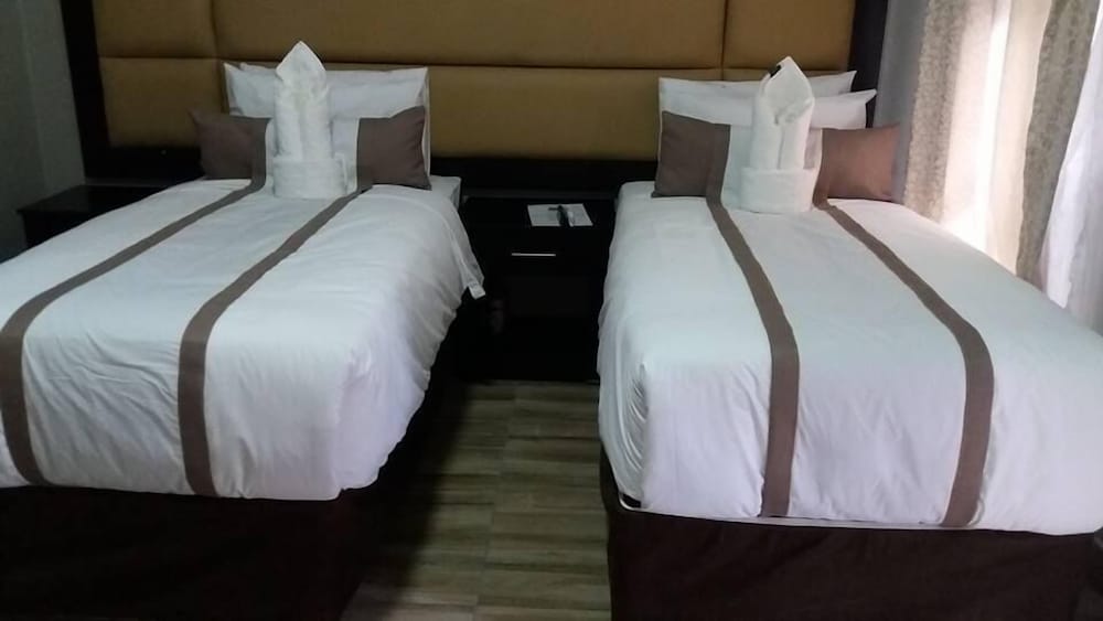 Фото Makgovango Luxury Inn