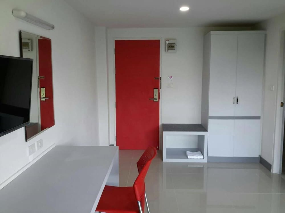 Фото Sakura Budget Hotel